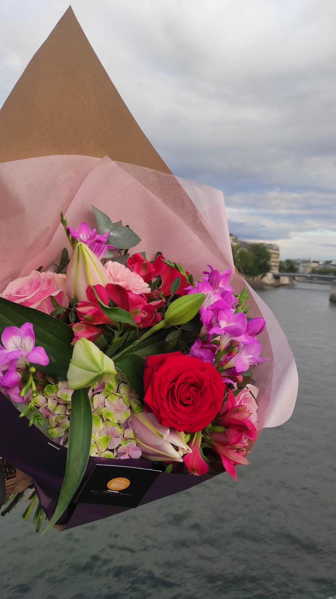 Bouquet Du Fleuriste D T Livraison Paris Les Fleurs De Lutece